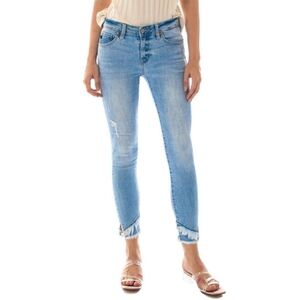 KanCan Frayed Hem Cropped Jeans